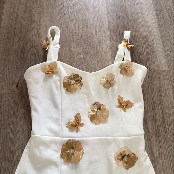 elliatt mira white sweetheart 3d floral butterfly embellished mini dress XS NEW - Picture 10 of 13